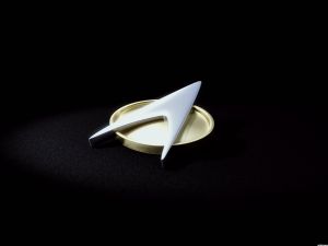 8420-star-trek-badge-black